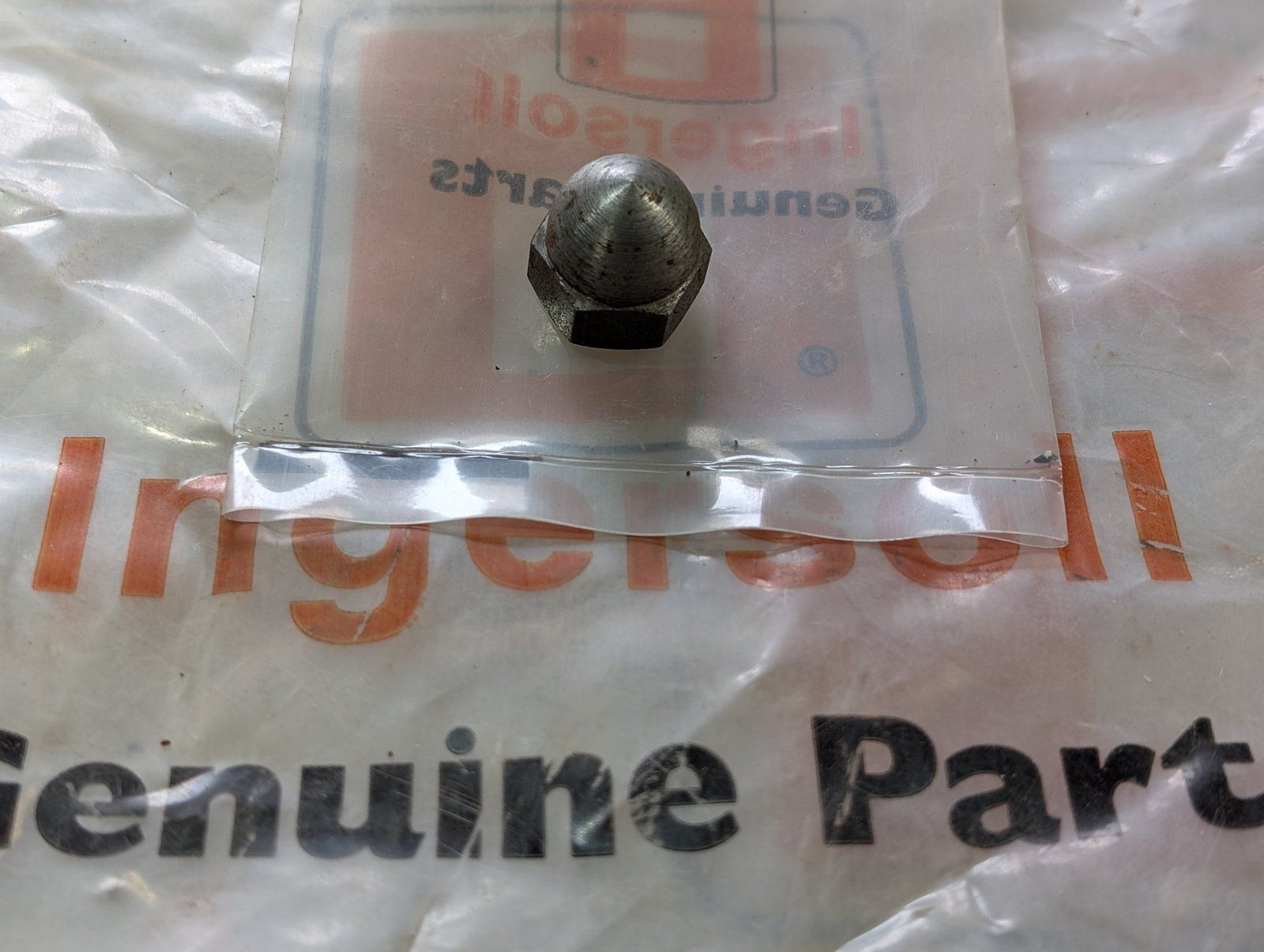 129-531 CAP ADJUST SCREW - Ingersoll/Case Tractor Part