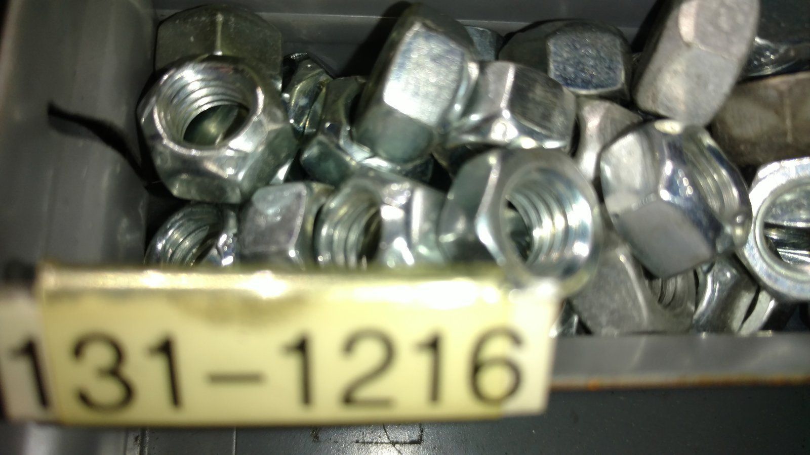 131-1216 NUT - 3/8 LOCK NUT HEX - Ingersoll/Case Tractor Part