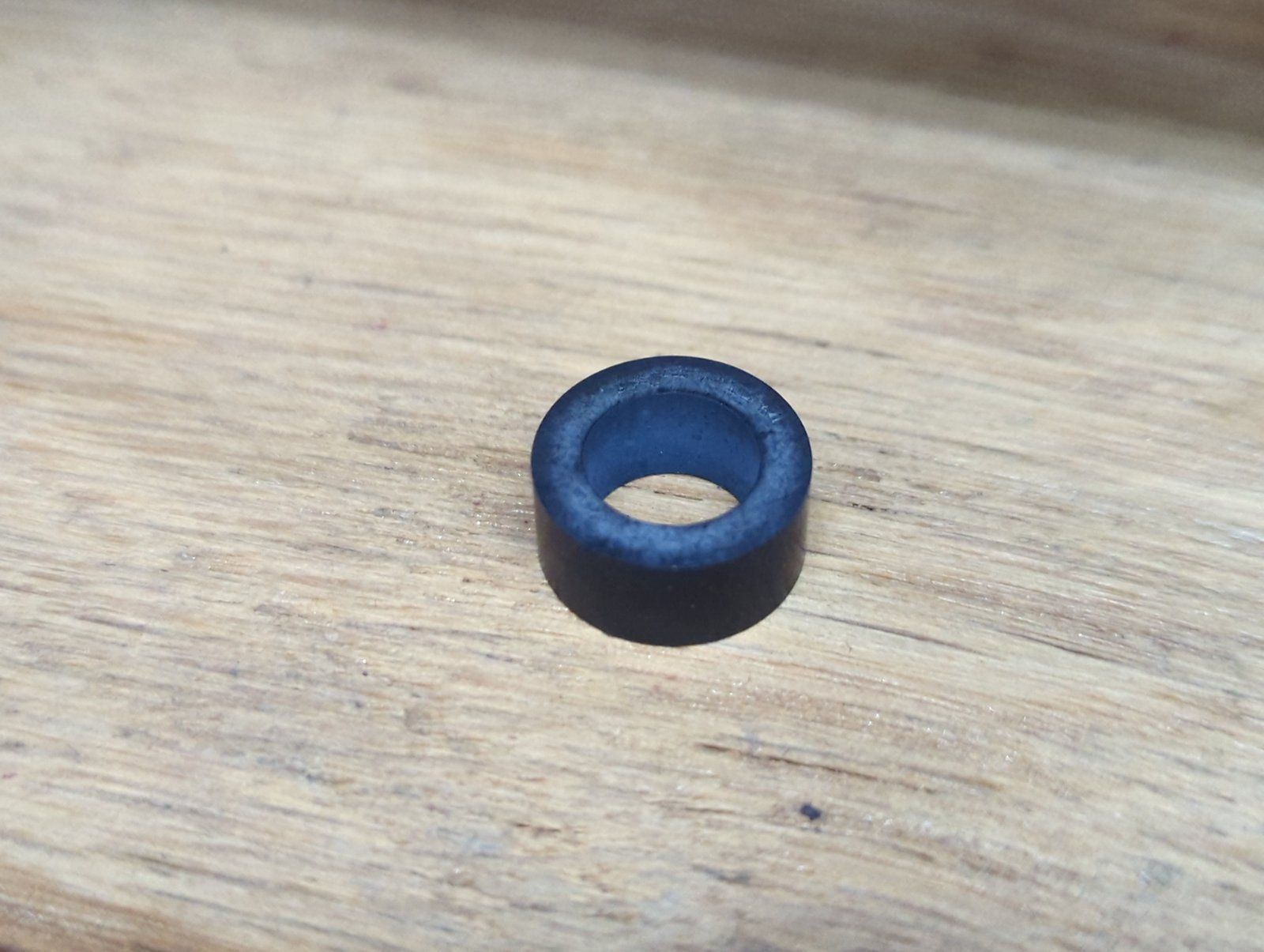 131-616 RUBBER SPACER - Ingersoll/Case Tractor Part
