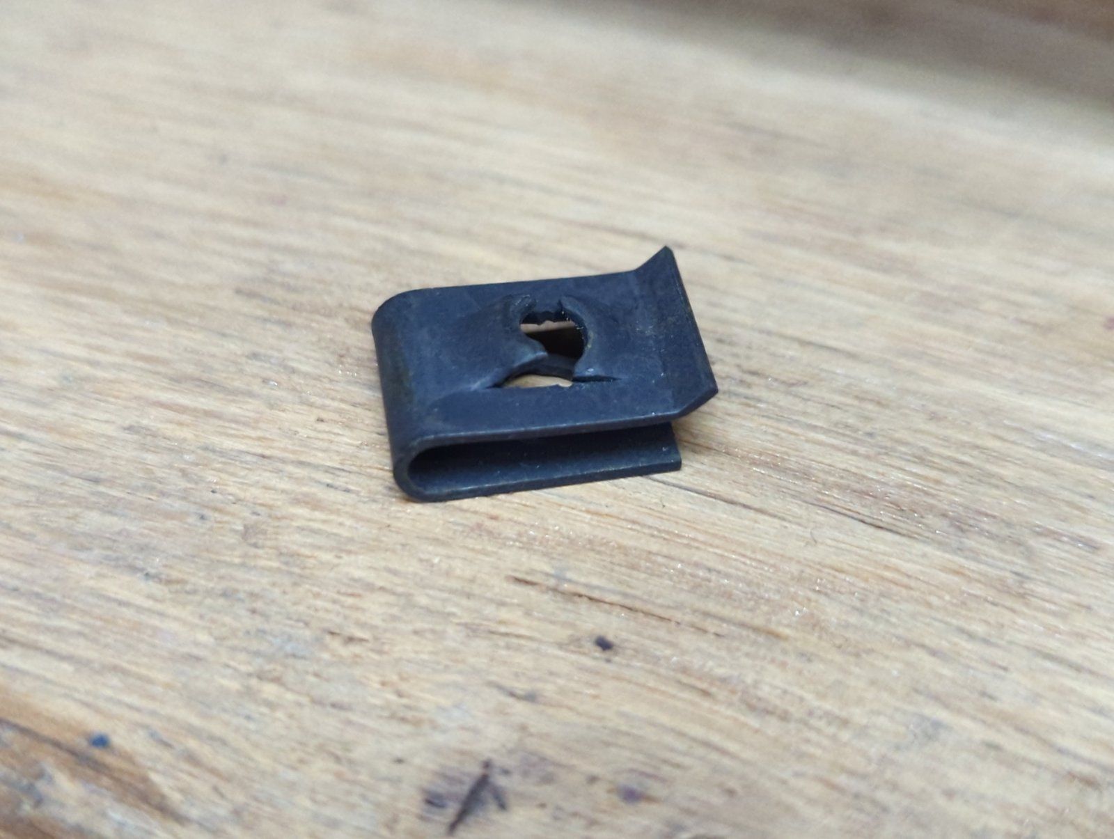 131-617 NUT C-CLIP - Ingersoll/Case Tractor Part