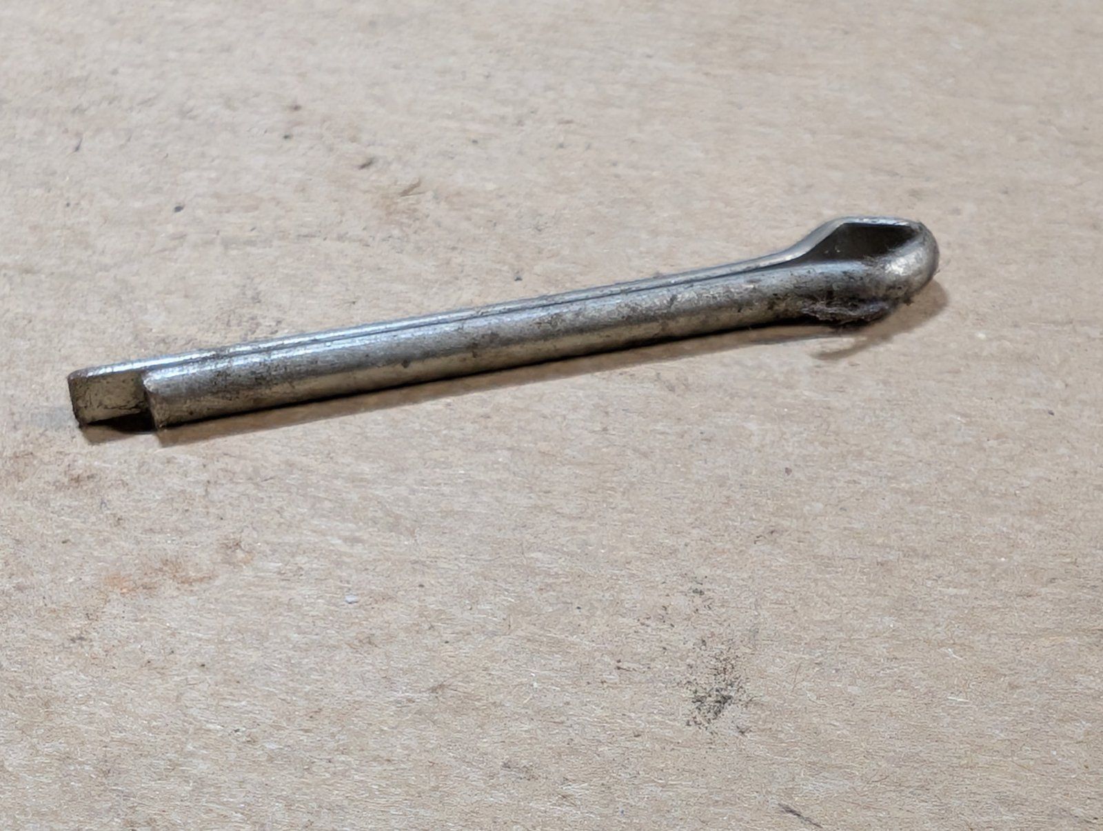 132-335 PIN COTTER 1/8 X 1-1/4 ZP - Ingersoll/Case Tractor Part