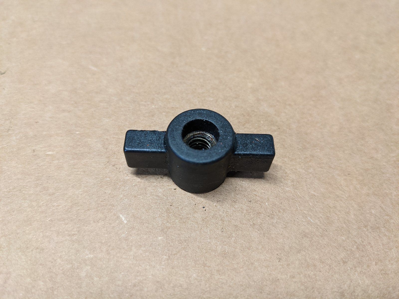 140-2786 ONAN AIR CLEANER COVER SPACER - Ingersoll/Case Tractor Part