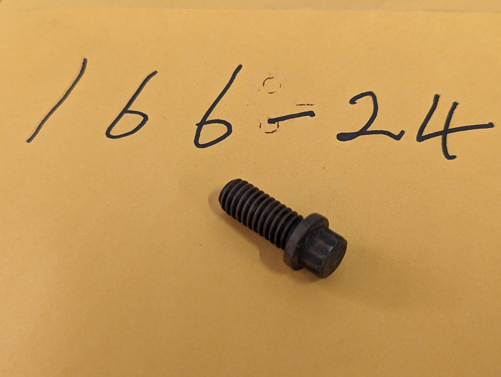 166-24 SCREW 12PT FL 5/16-18 X 3/4 - Ingersoll/Case Tractor Part