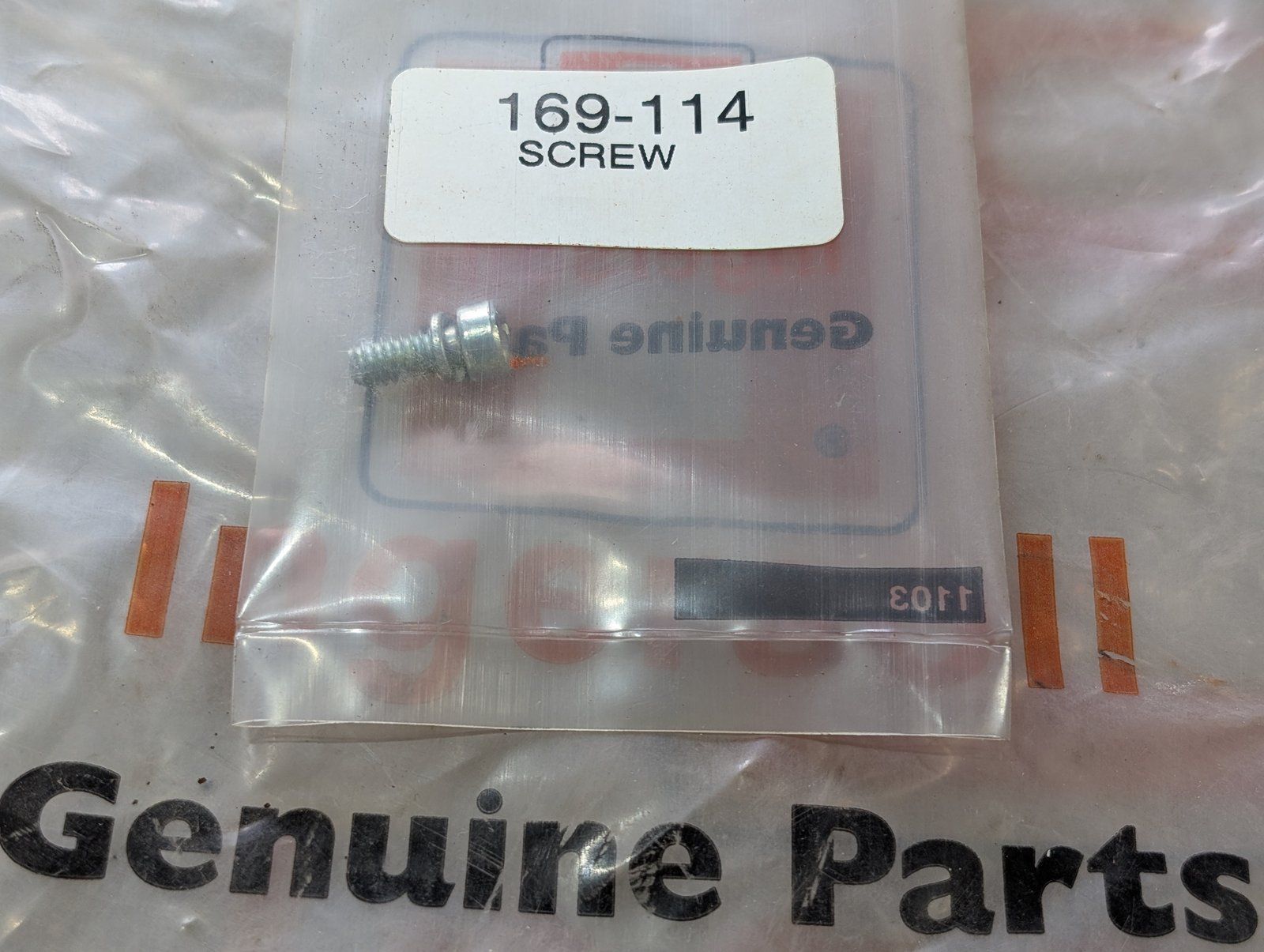 169-114 SCREW #12-24x3/8 FILLISTER HD - Ingersoll/Case Tractor Part
