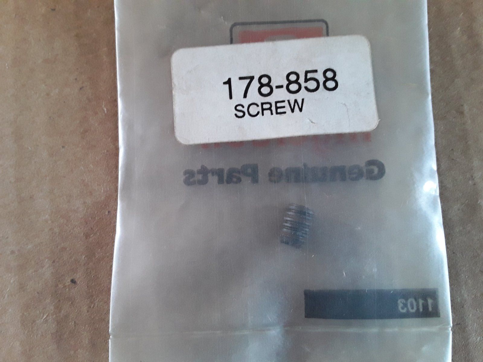178-858 SCREW - SET 5/16-18 X3/8 HX SO - Ingersoll/Case Tractor Part