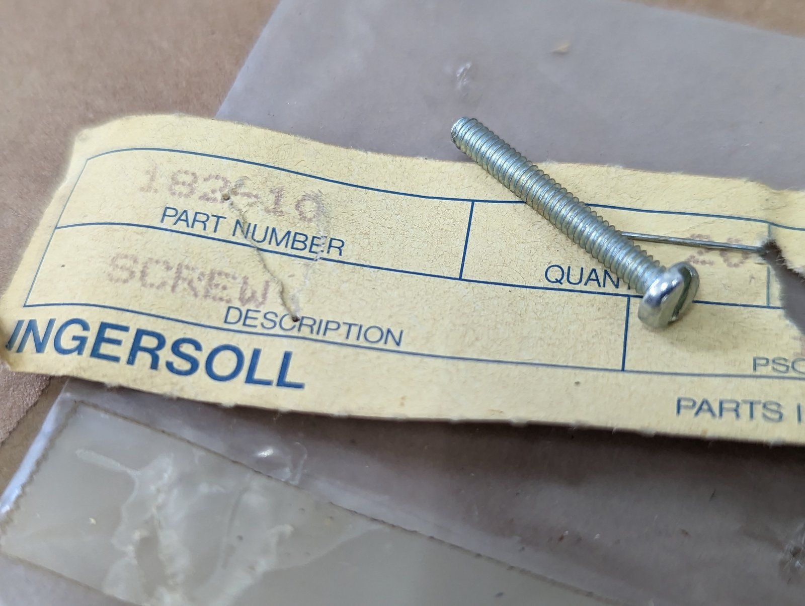 182-10 SCREW #4-40 X 7/8 PAN HD SLOT Z - Ingersoll/Case Tractor Part