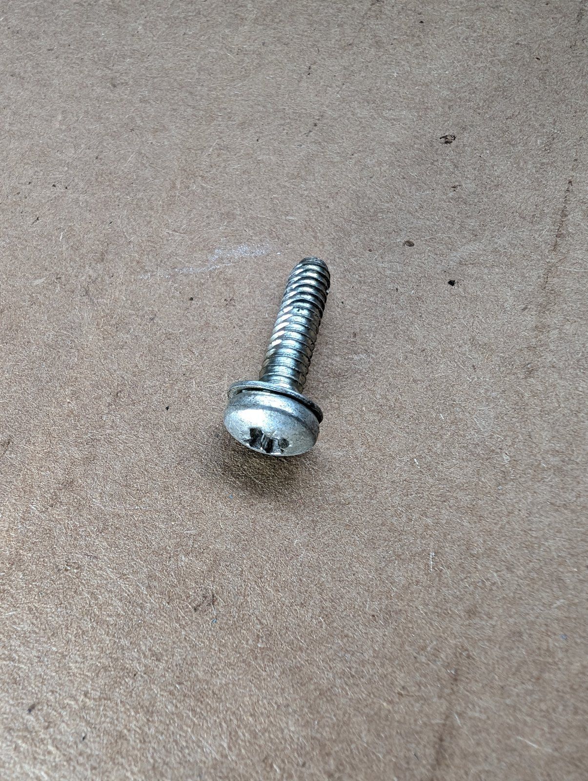 182-541 USED SCREW KOHLER STATOR - Ingersoll/Case Tractor Part