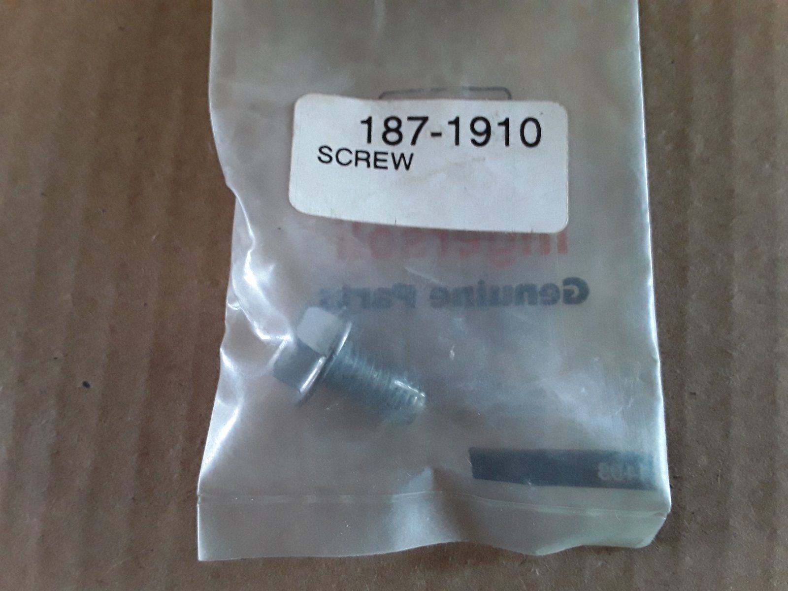 187-1910 SCREW SELF TAP 3/8-16x3/4 HX - Ingersoll/Case Tractor Part