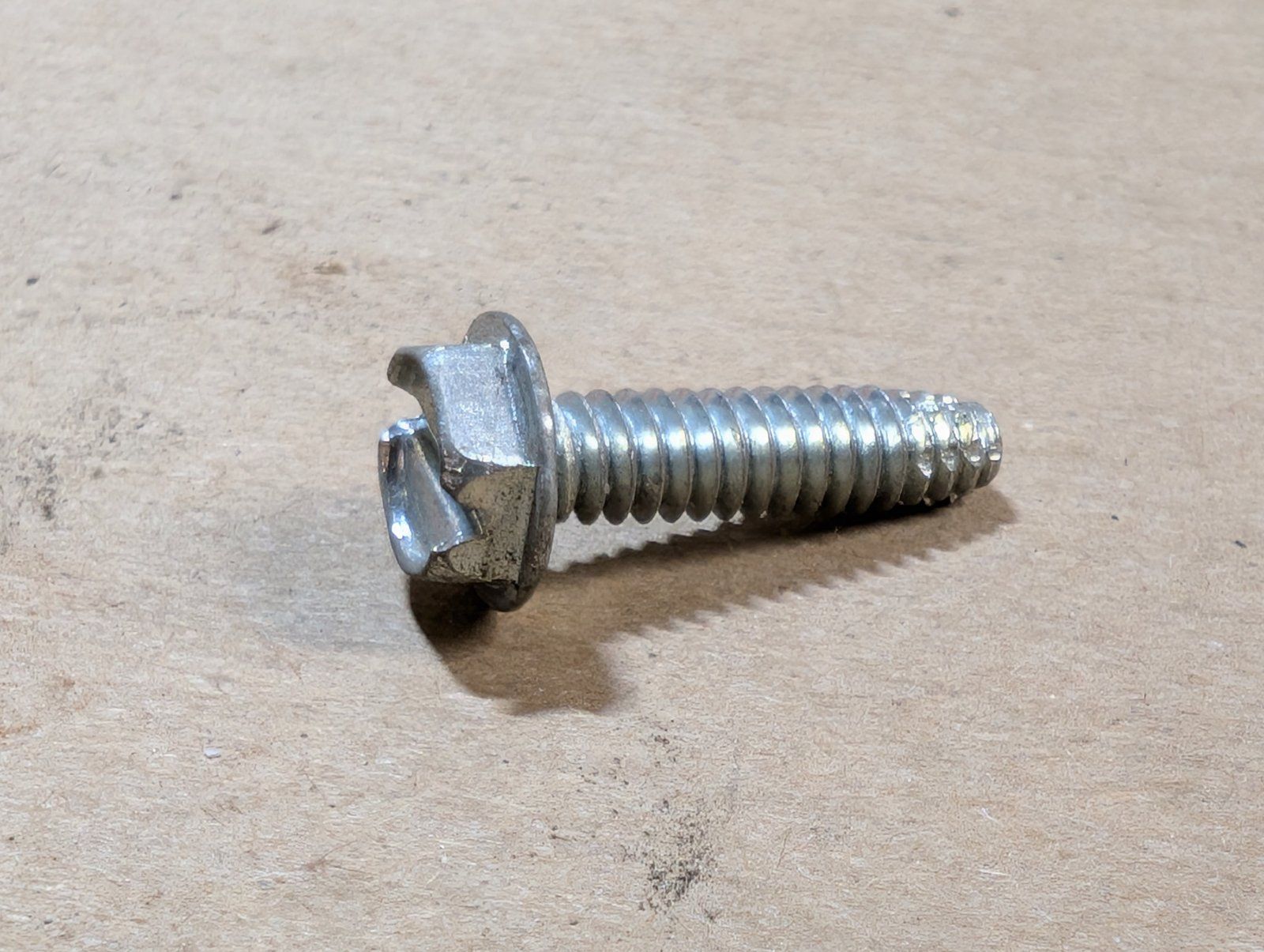 187-C1 SCREW #10-24 X 3/4 SELF TAP - Ingersoll/Case Tractor Part