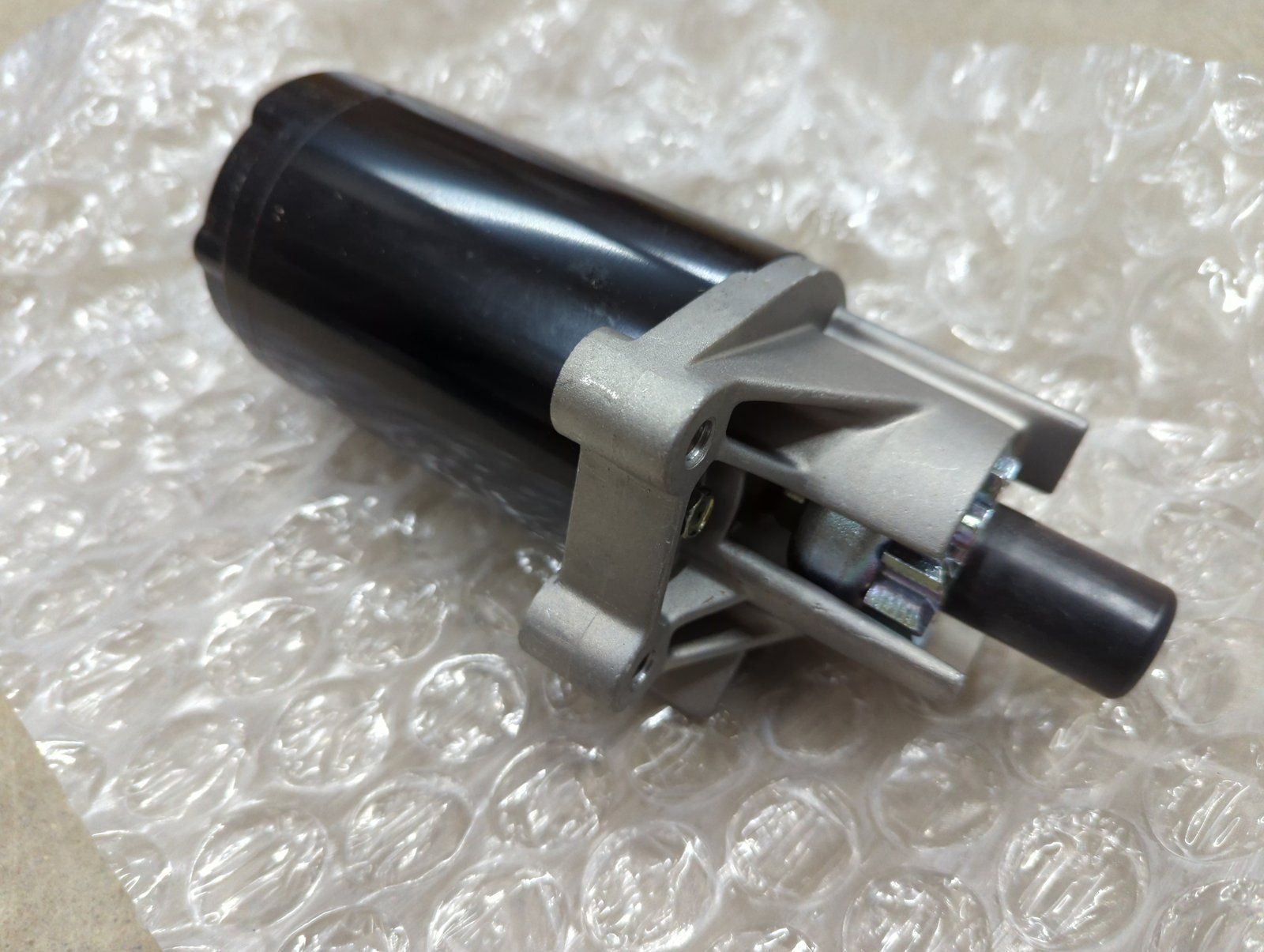191-1828-A ONAN STARTER P SERIES FOR 200 400 SERIES - Ingersoll/Case Tractor Part