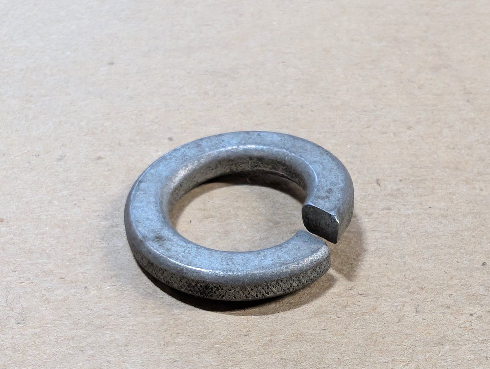 192-25 WASHER LOCK 5/8 - Ingersoll/Case Tractor Part