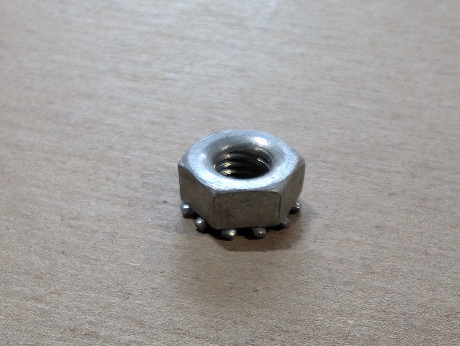 193-1001 NUT 1/4-28 HX INT ST - Ingersoll/Case Tractor Part