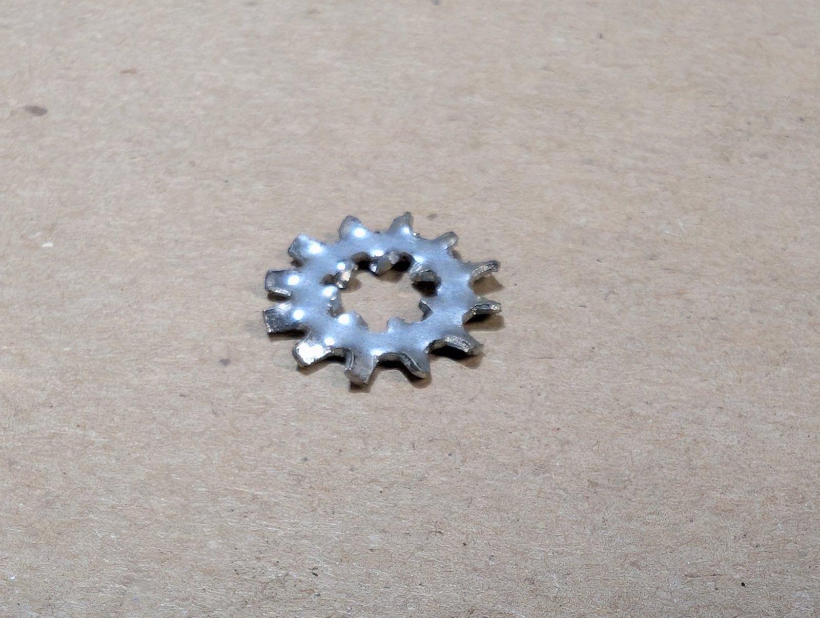 193-70 #10 INT/EXT TOOTH L/W - Ingersoll/Case Tractor Part
