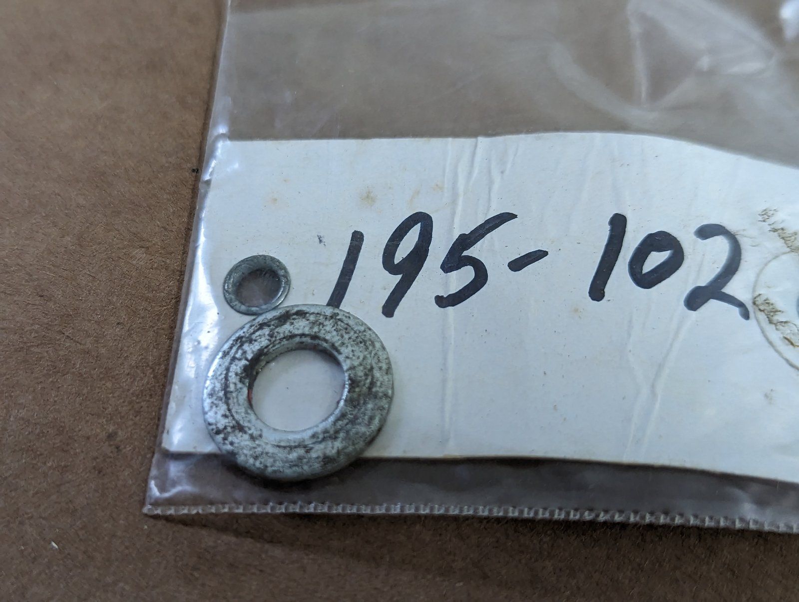 195-102 WASHER 1/4 USS FLAT 95-4 - Ingersoll/Case Tractor Part