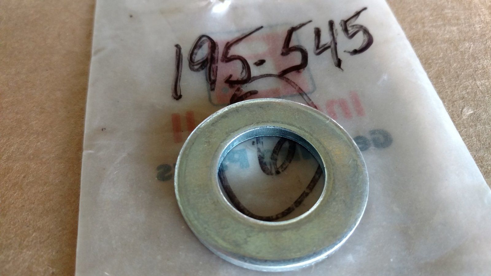 195-545 WASHER .812 X 1.469 X.135 ZP C27597 - Ingersoll/Case Tractor Part