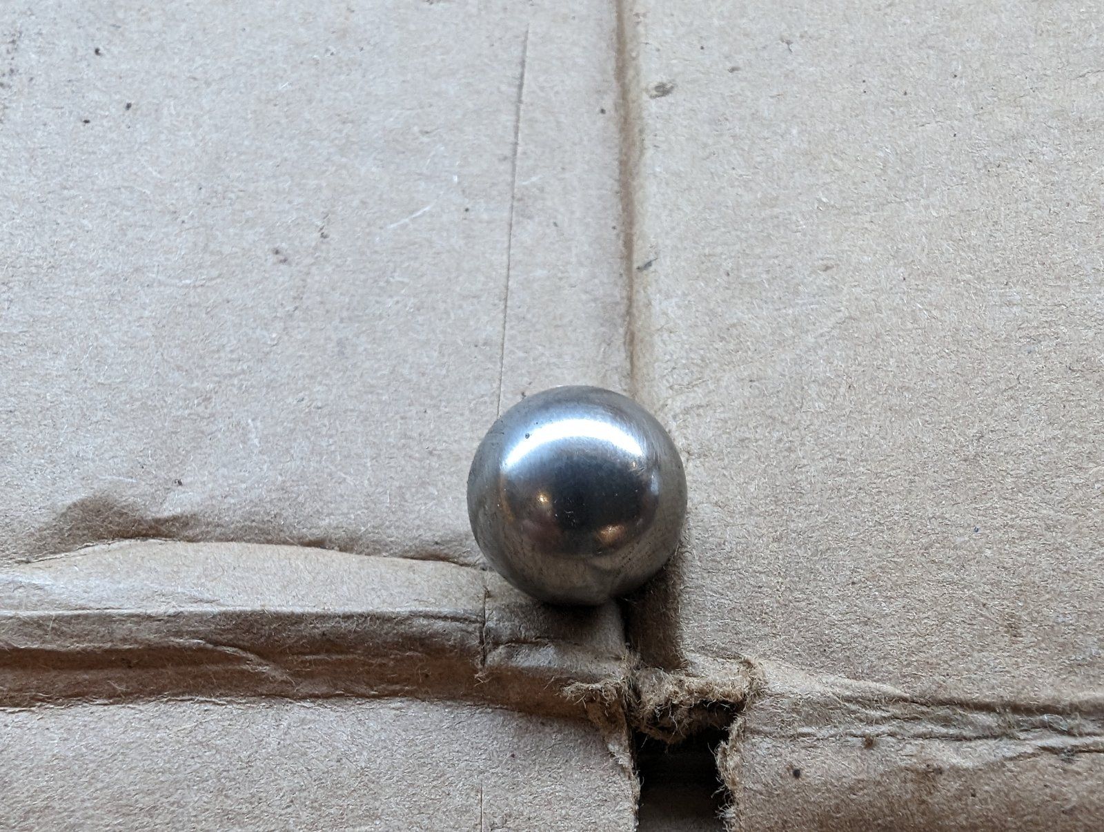 211-216 USED BALL 9/16