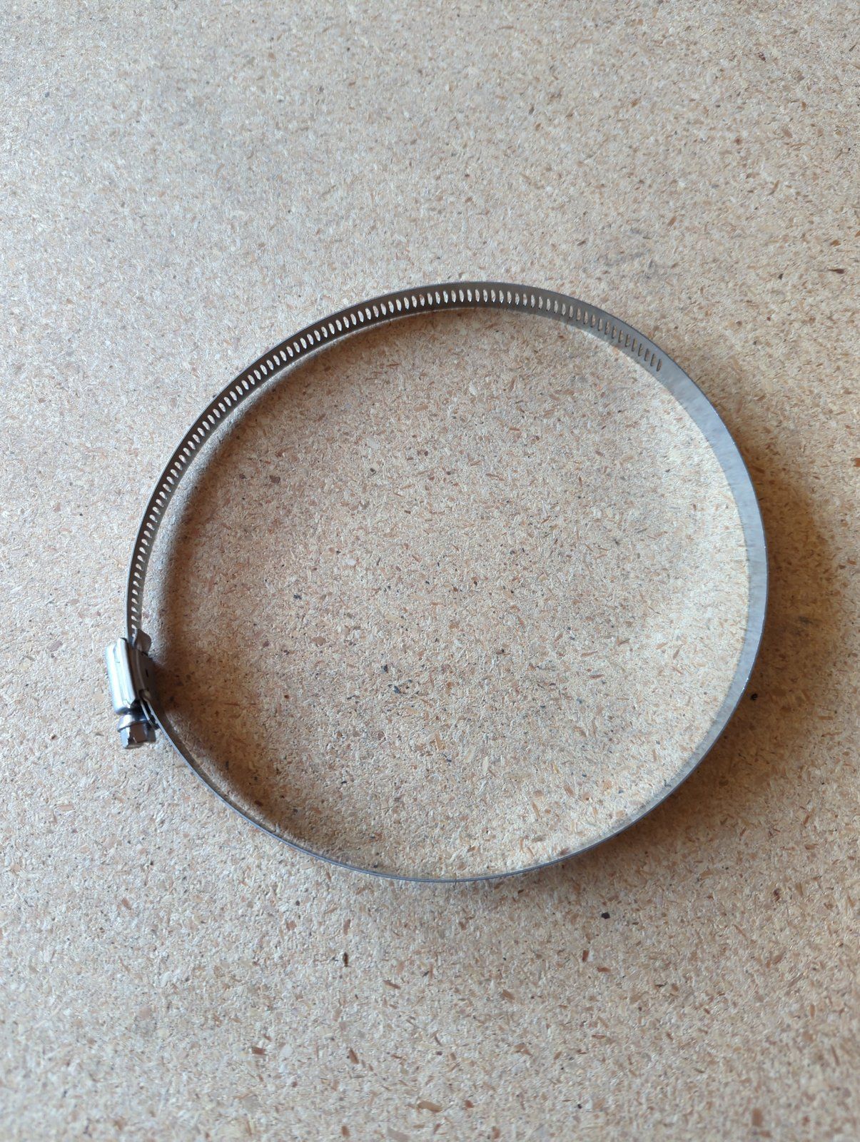 214-272 CLAMP HOSE (4.87-5.75) SAE 84 - Ingersoll/Case Tractor Part