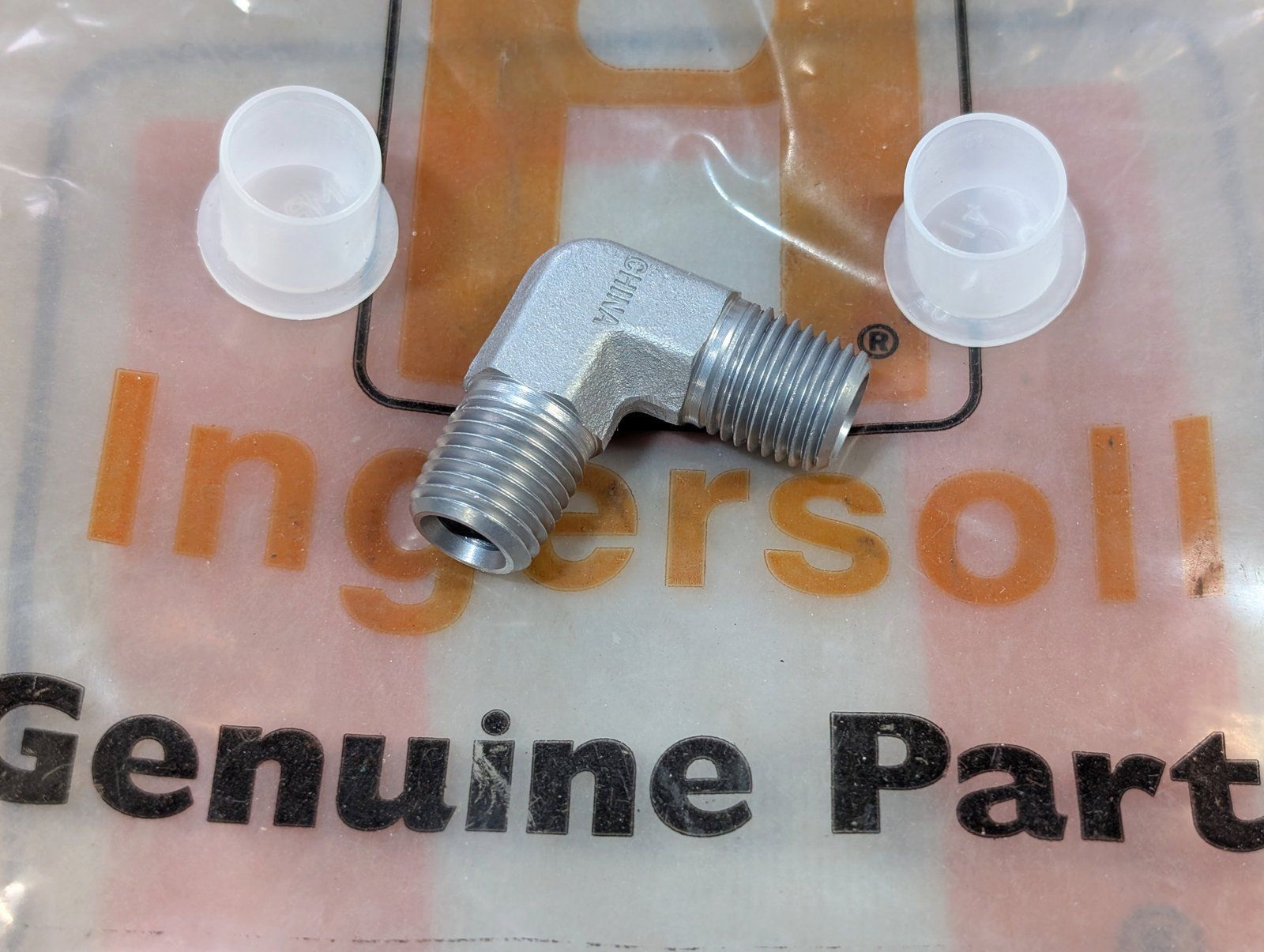 217-1225 FITTING 90 DEG ELBOW - Ingersoll/Case Tractor Part