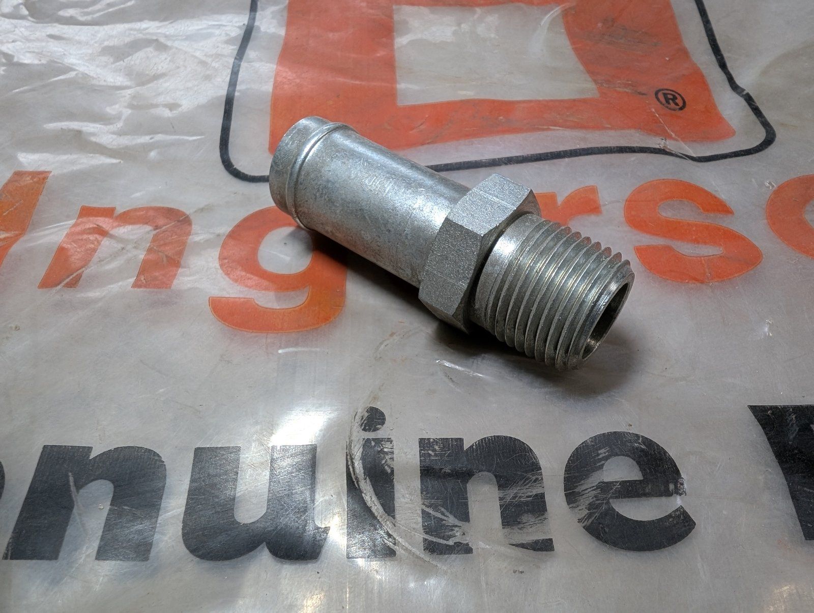 217-160 HYD FITTING 3118 4118 - Ingersoll/Case Tractor Part