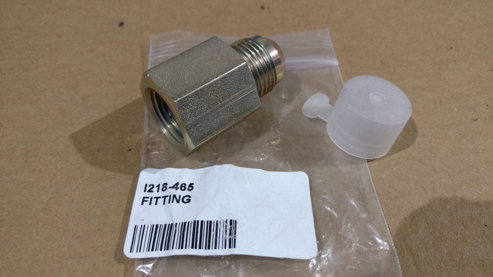 218-465 FIT'G CONNT'R 5/8T 37Fx1/2 (FM) - Ingersoll/Case Tractor Part