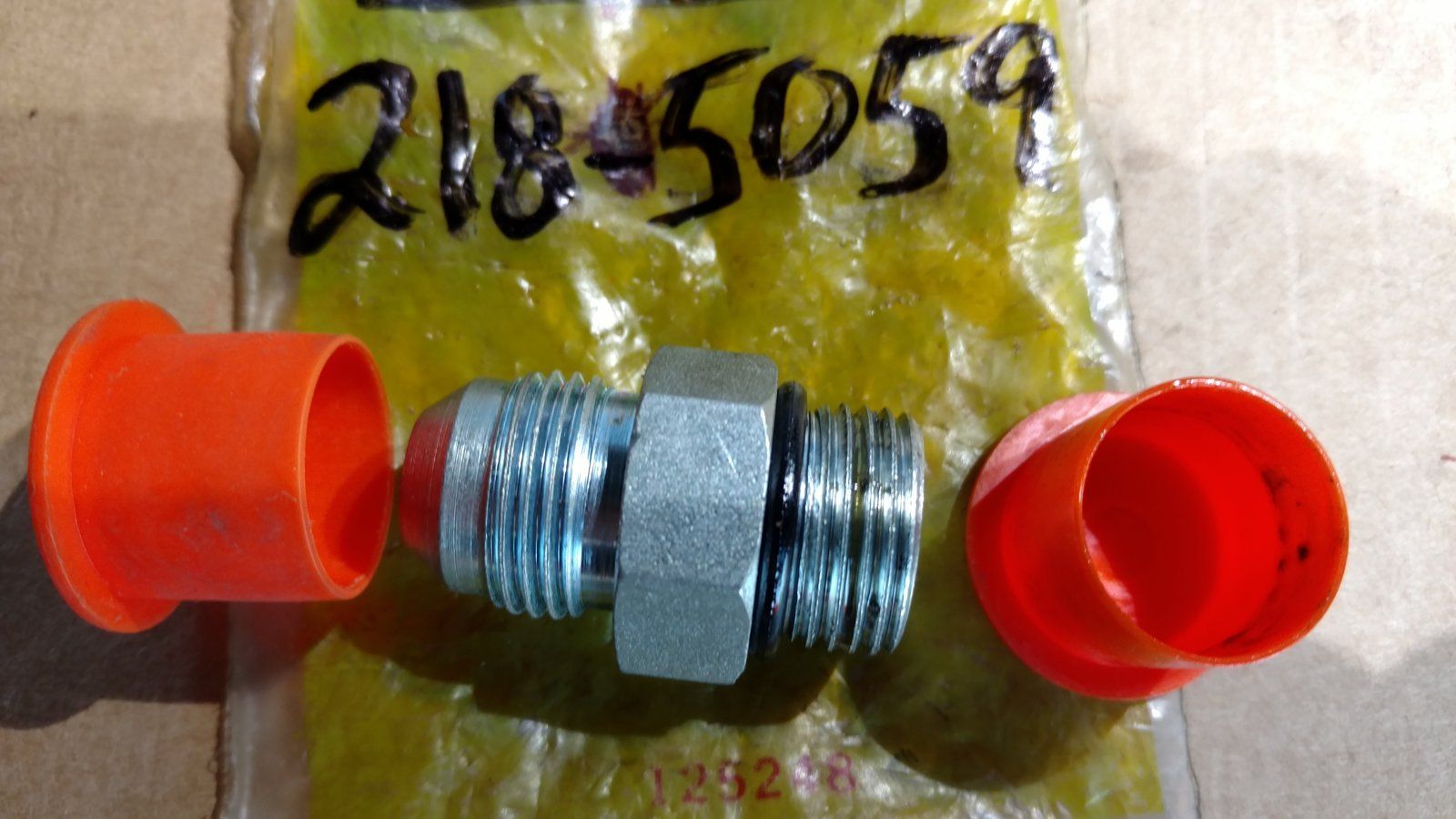 218-5059 ( replaces G9021141 ) CONNECTOR - Ingersoll/Case Tractor Part
