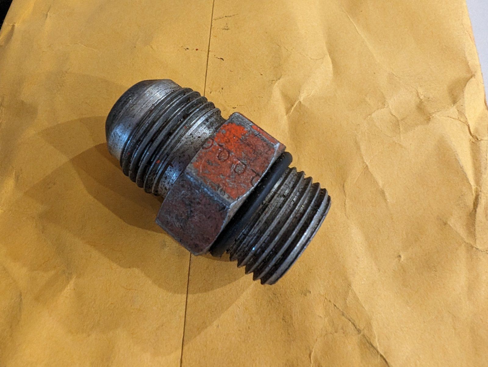 218-5062 USED FIT'G CONNT'R 5/8T 37Fx7/8-14 - Ingersoll/Case Tractor Part