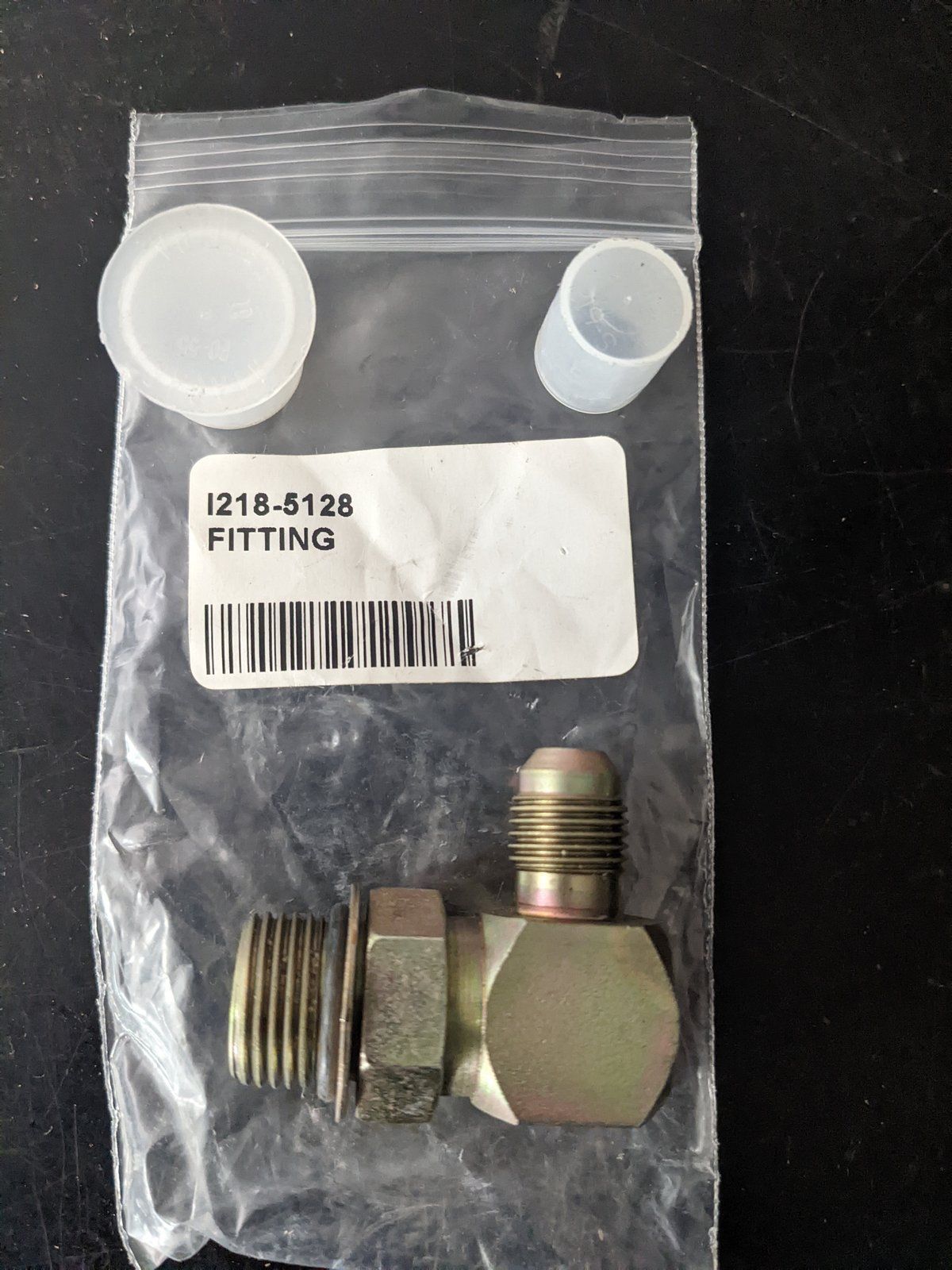 218-5128 ( replaces G9021138 ) FIT'G 90 ADJ ELBOW 3/8T37F X 3/4 - Ingersoll/Case Tractor Part