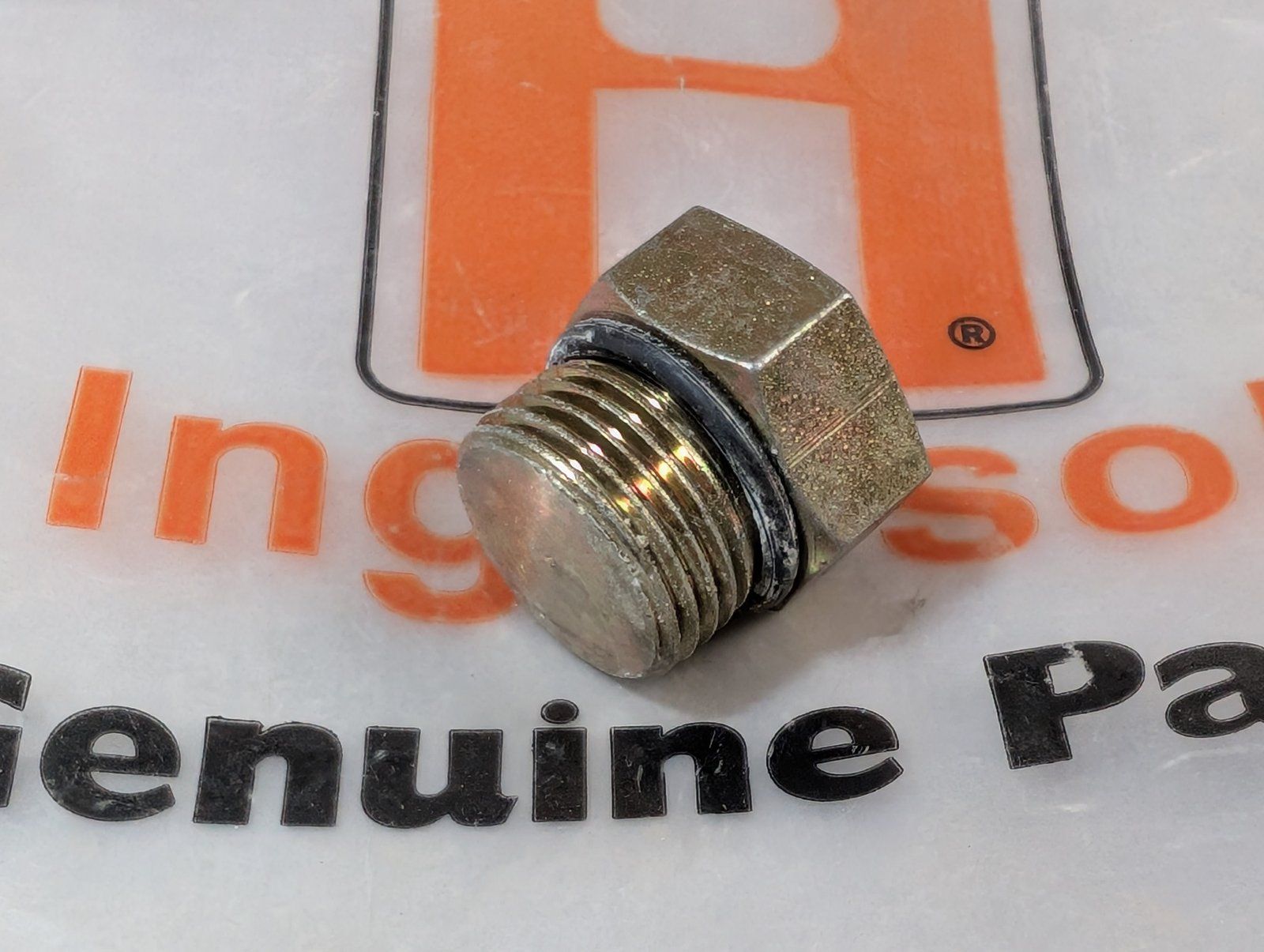 218-5157 FITTING HYD PLUG 7/8-14 W/O-RING - Ingersoll/Case Tractor Part