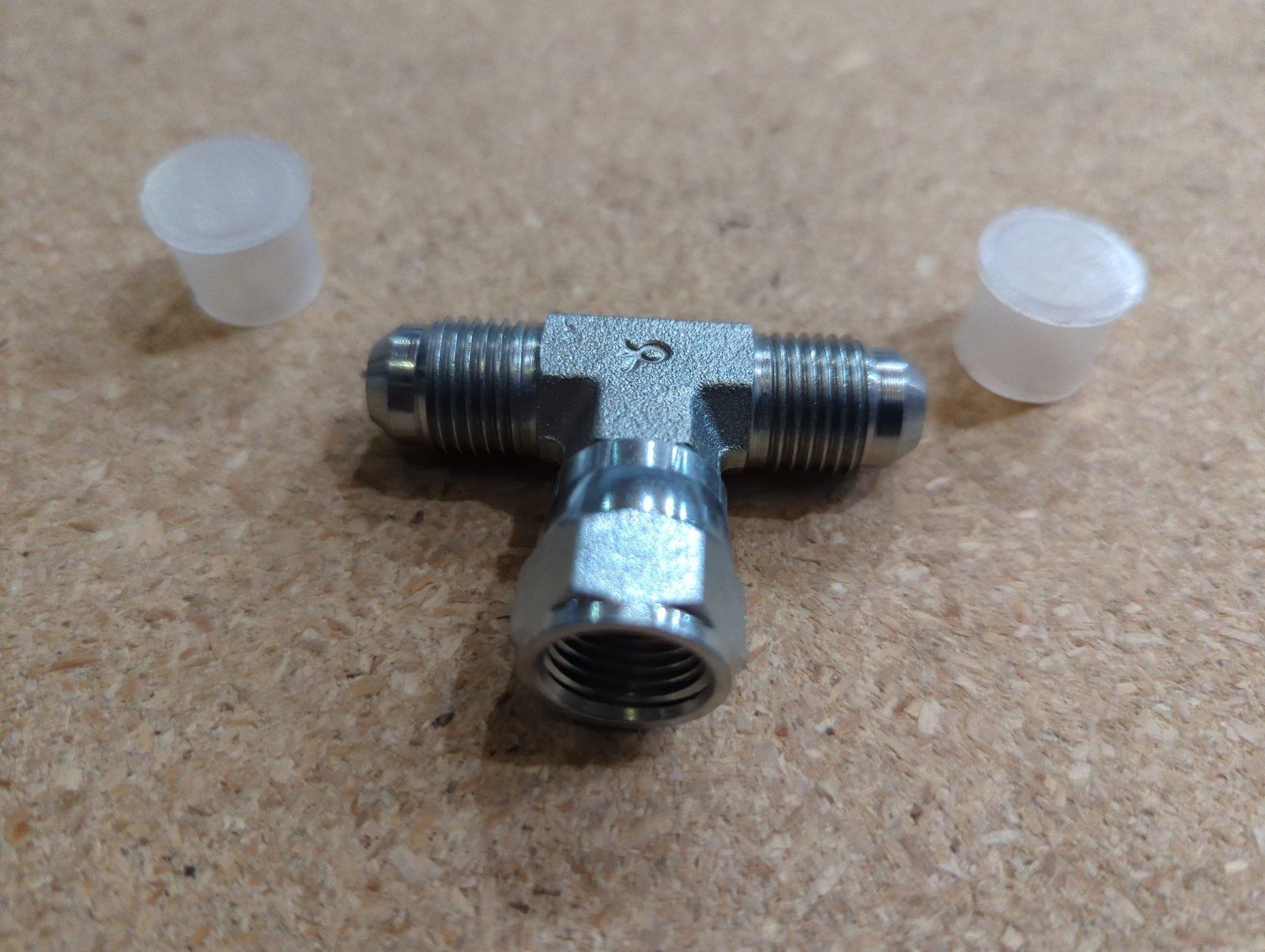 218-5222 HYD T FITTING - Ingersoll/Case Tractor Part