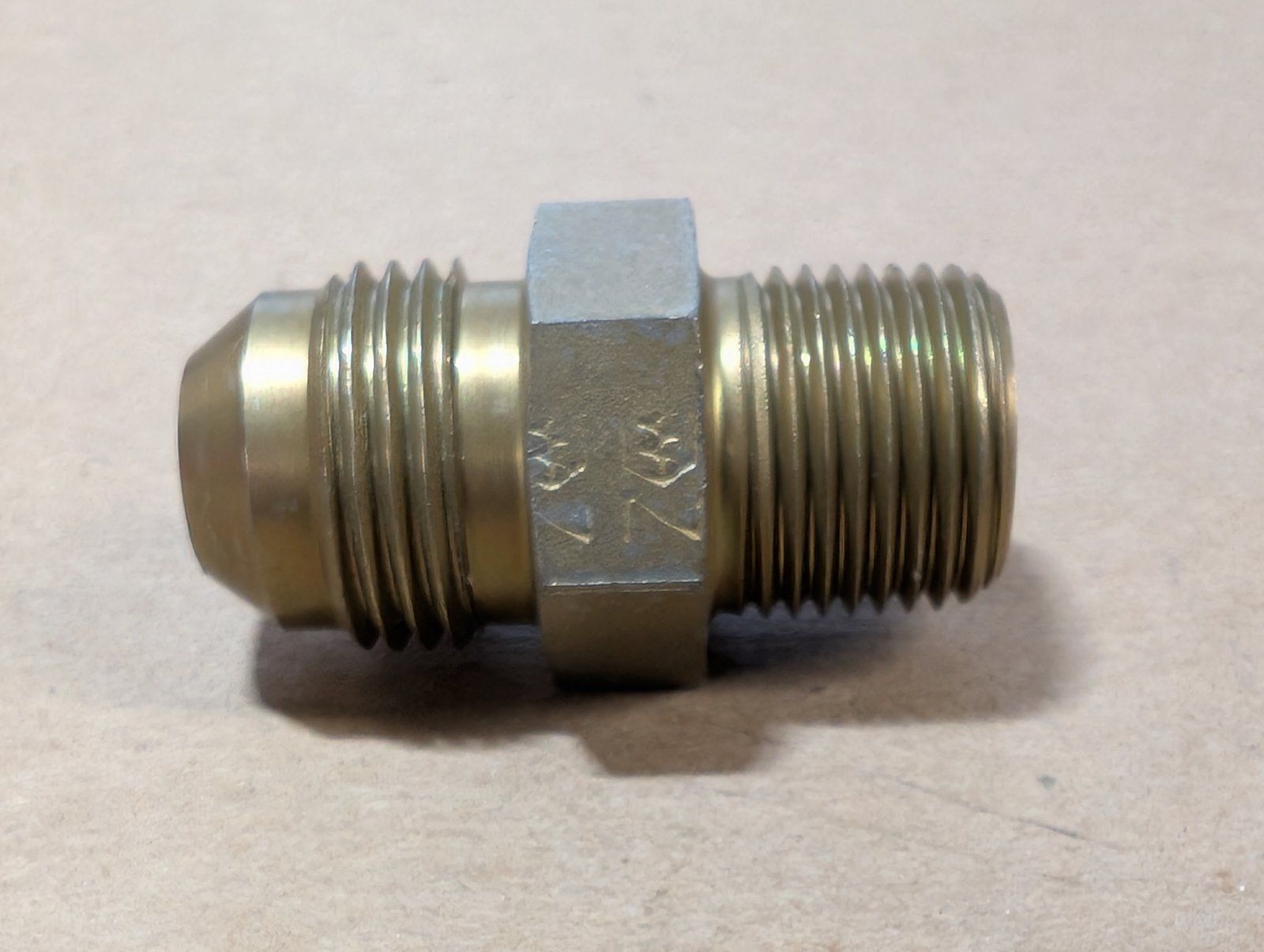218-5360 FITTING 5/8T X 9/16-18 - Ingersoll/Case Tractor Part