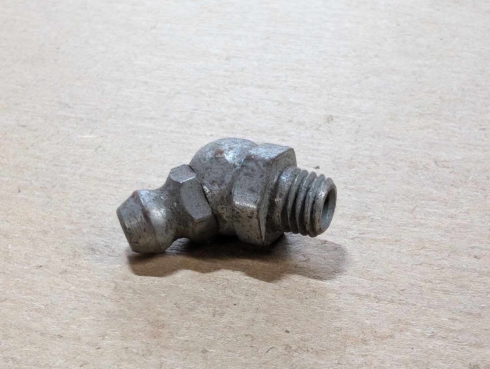219-37 ZERK GREASE 45 DEG FITTING 20-69 - Ingersoll/Case Tractor Part