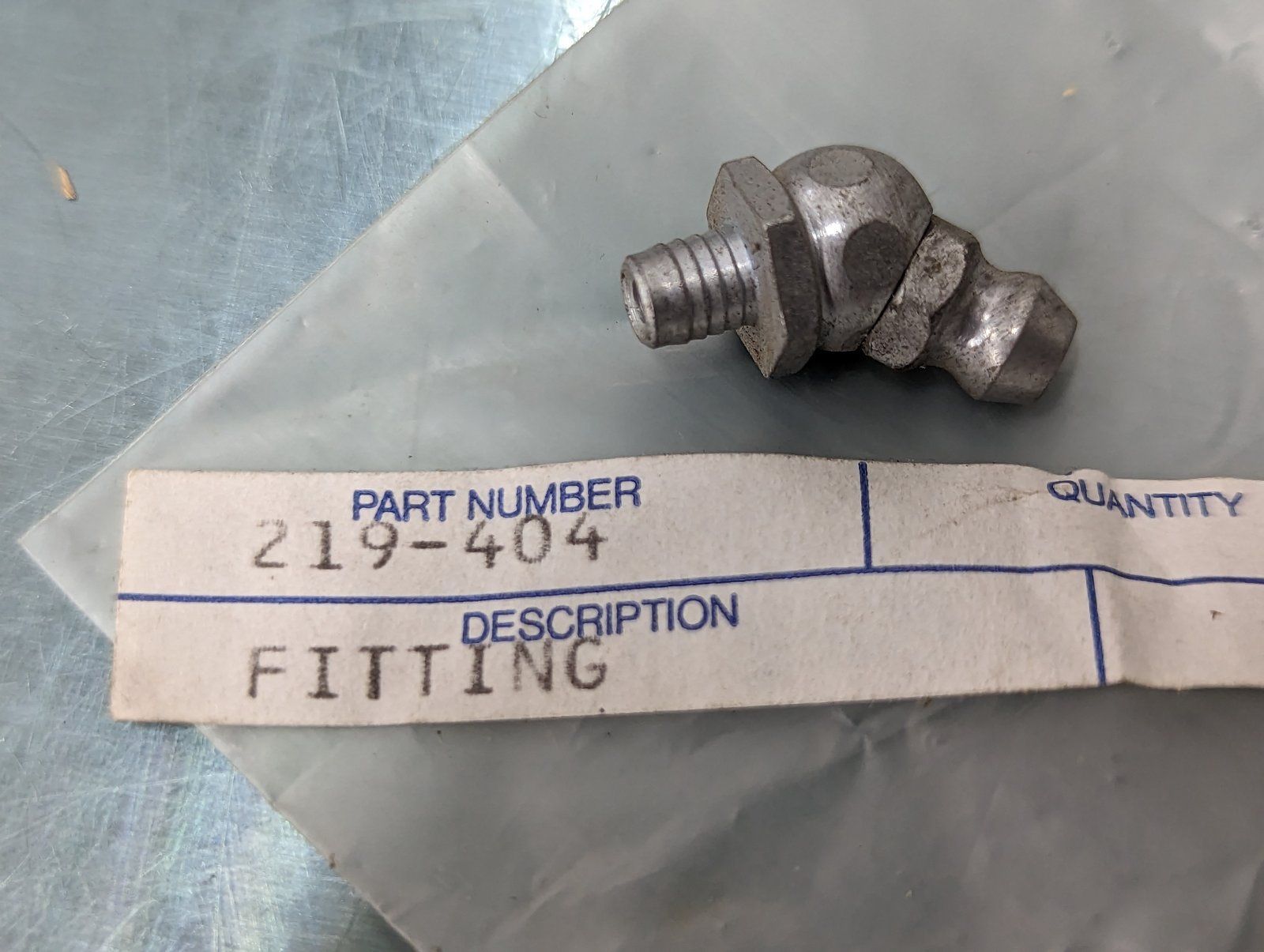 219-404 45 DEGREE GREASE FITTING PRESS ON 3/16 - Ingersoll/Case Tractor Part