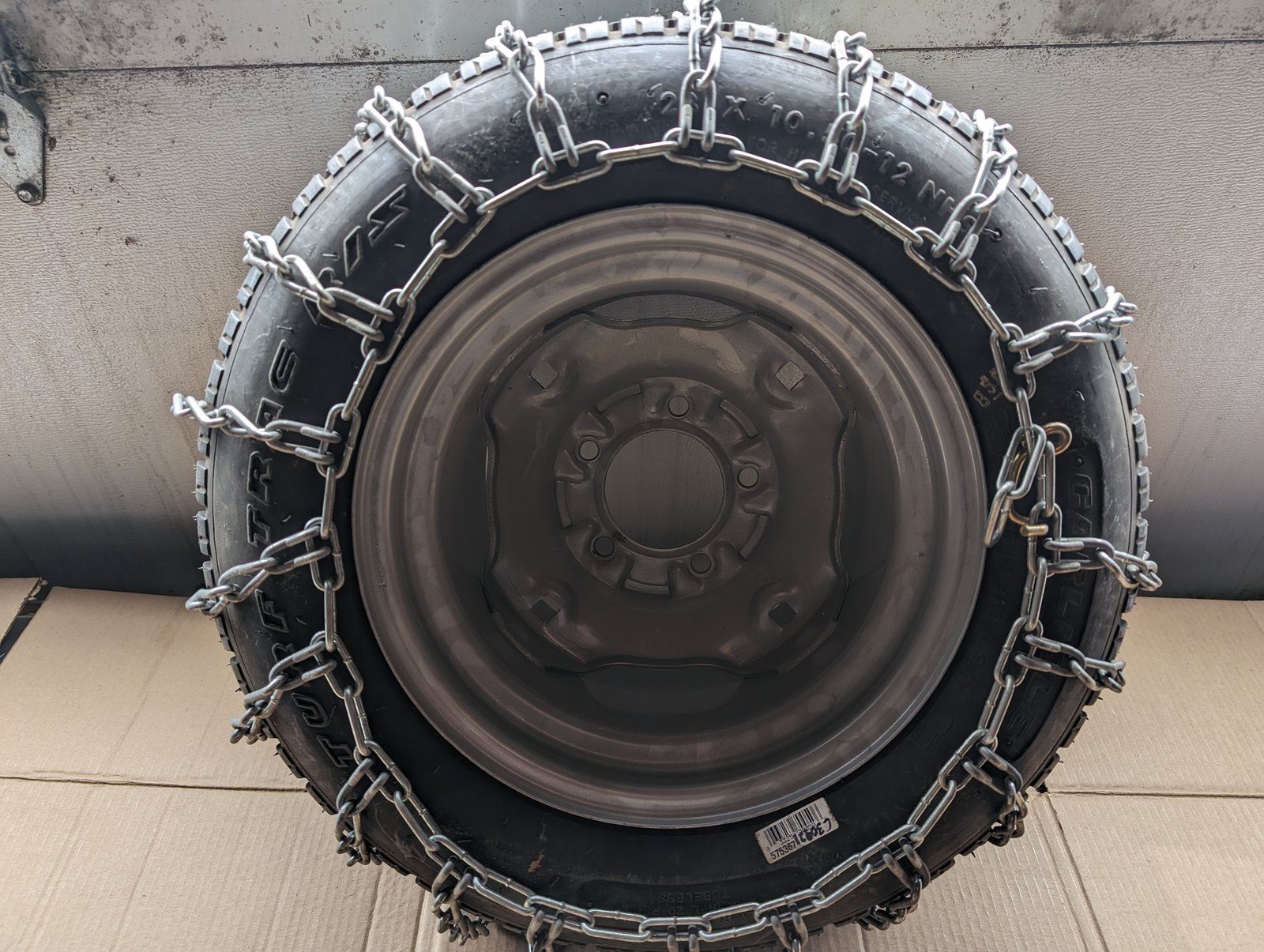 23-10.50x 12 TIRE CHAINS 2-LINK - Ingersoll/Case Tractor Part