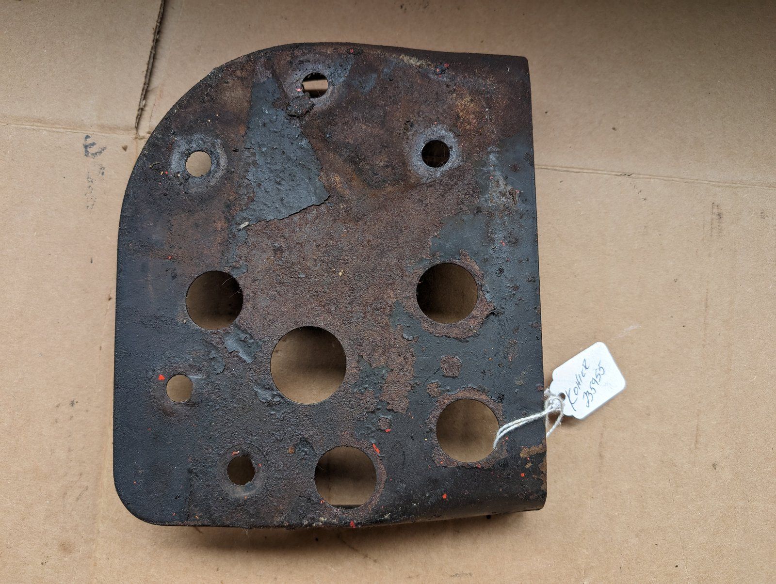 235955 USED KOHLER BAFFLE CYLINDER HEAD - Ingersoll/Case Tractor Part