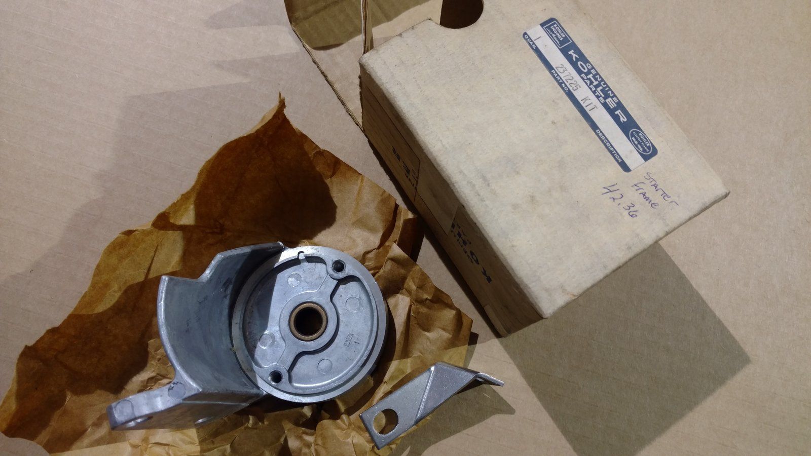 237225 KOHLER STARTER FRAME - Ingersoll/Case Tractor Part
