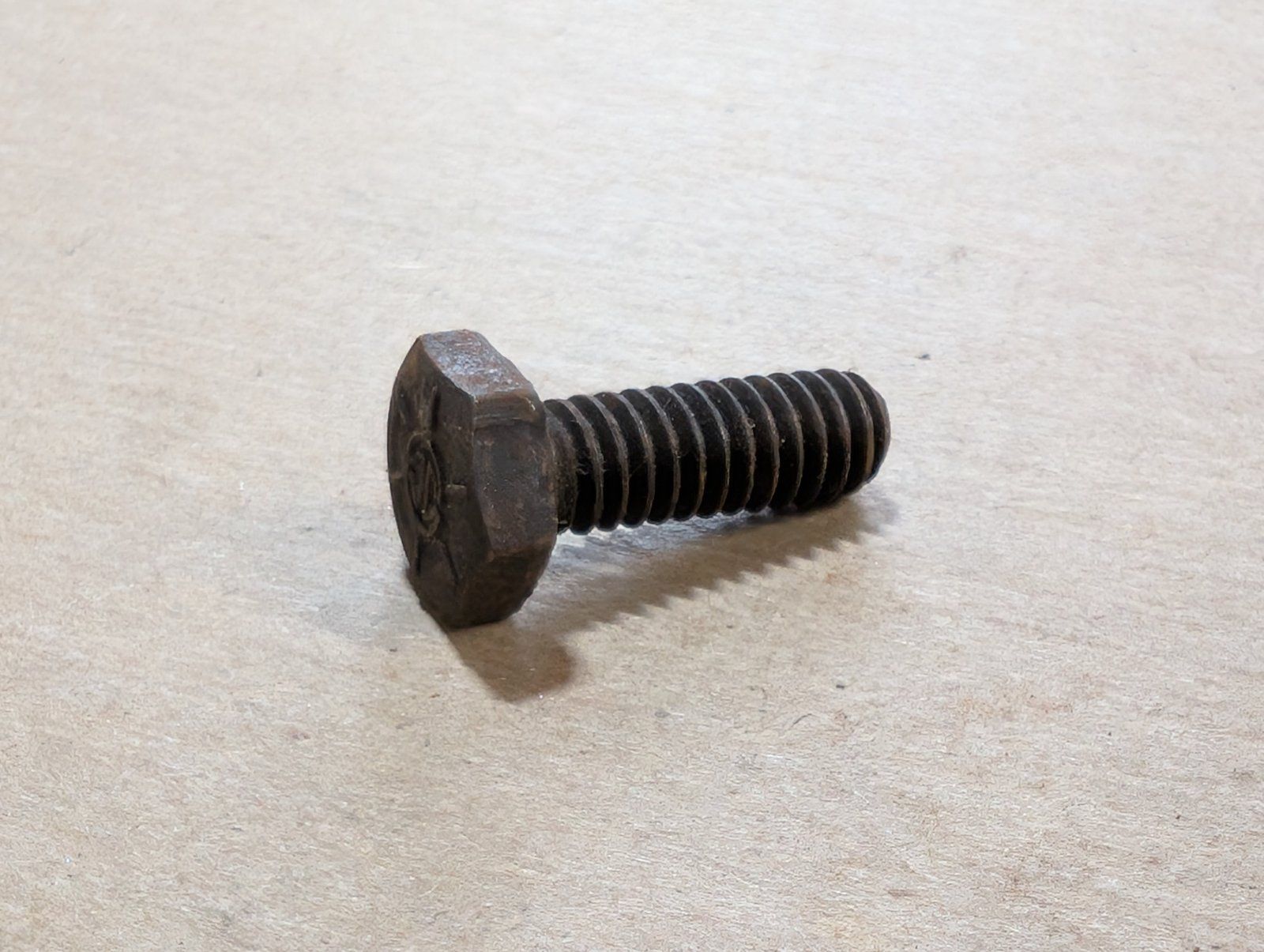 26-412 BOLT 1/4-20 X 3/4 HX HD - Ingersoll/Case Tractor Part