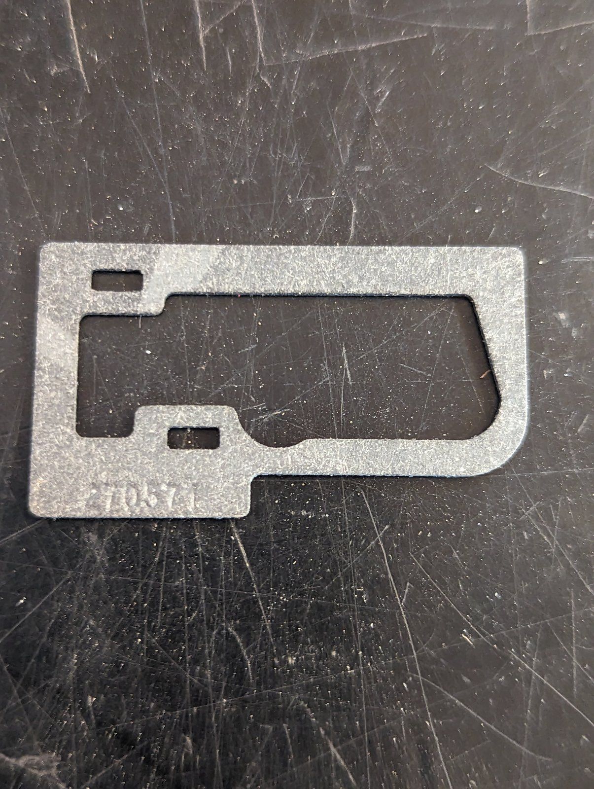 270571 BRIGGS CHOKE COVER GASKET - Ingersoll/Case Tractor Part