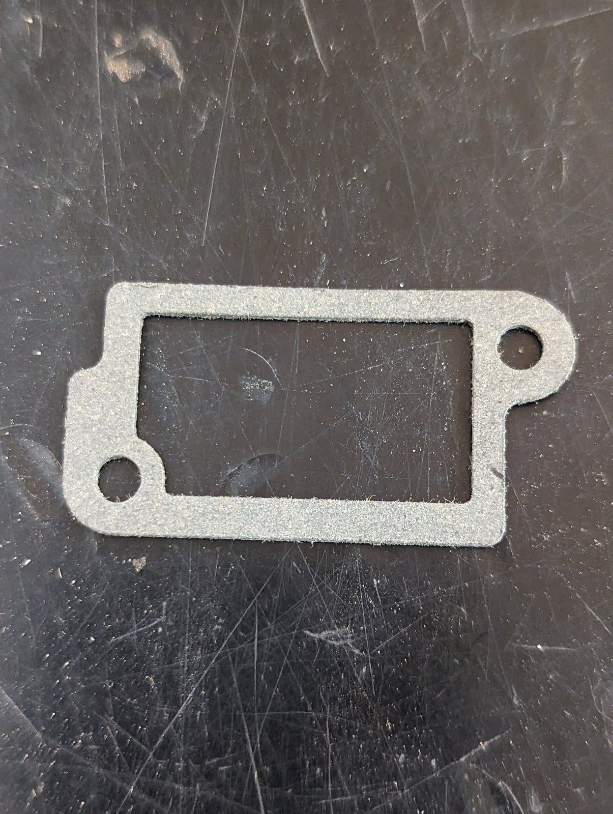 270844 BRIGGS INTAKE GASKET - Ingersoll/Case Tractor Part