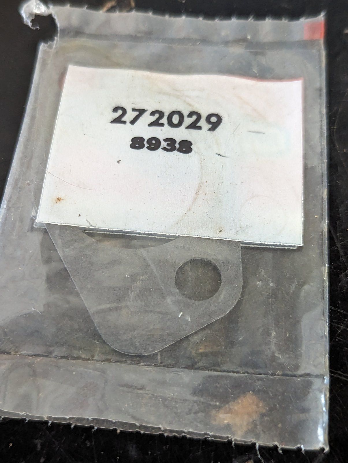 272029 BRIGGS GASKET - Ingersoll/Case Tractor Part
