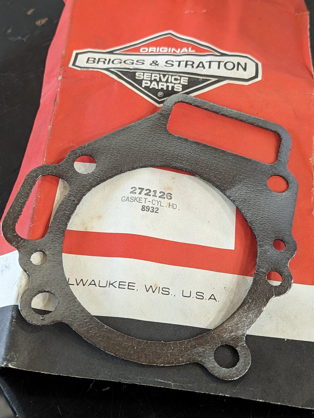 272126 BRIGGS HEAD GASKET - Ingersoll/Case Tractor Part