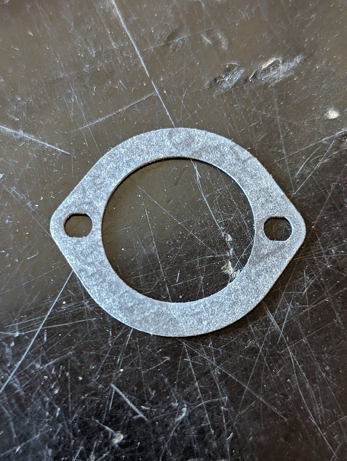 27272A TECUMSEH CARB TO AIR CLEANER GASKET - Ingersoll/Case Tractor Part