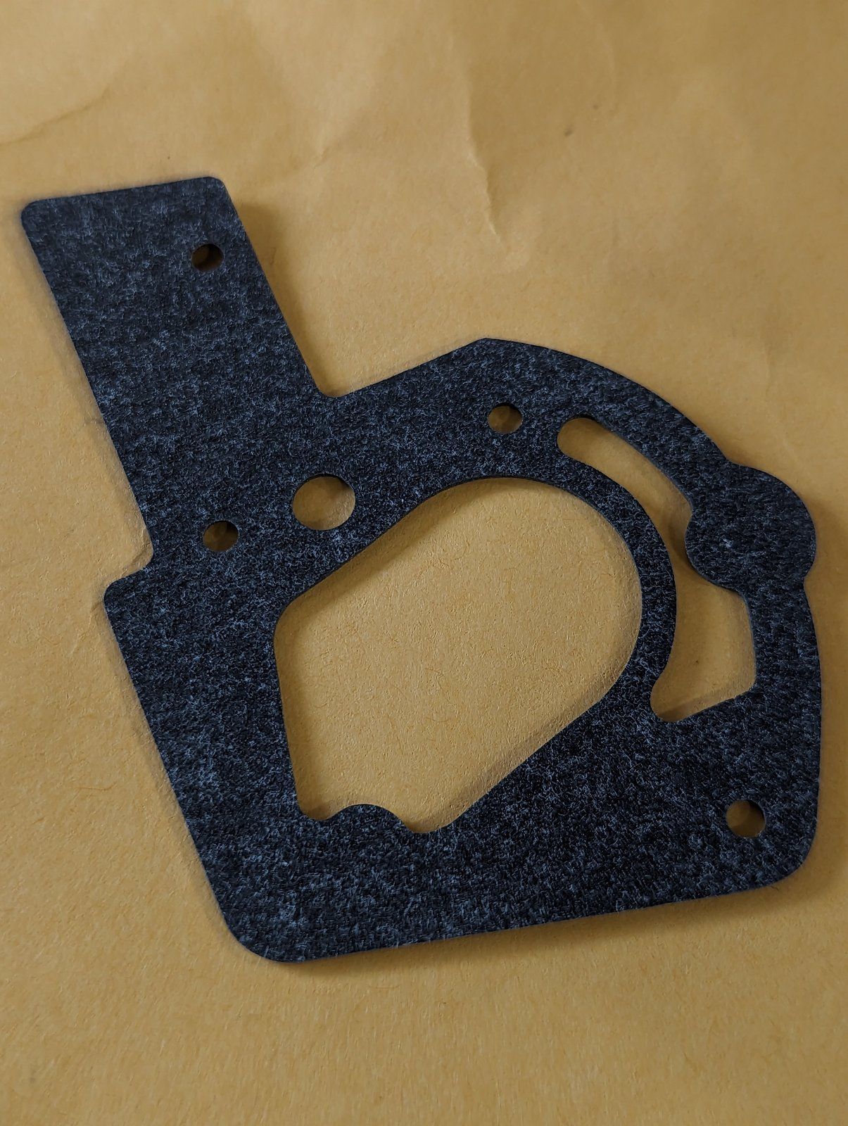272996 BRIGGS FUEL TANK GASKET - Ingersoll/Case Tractor Part