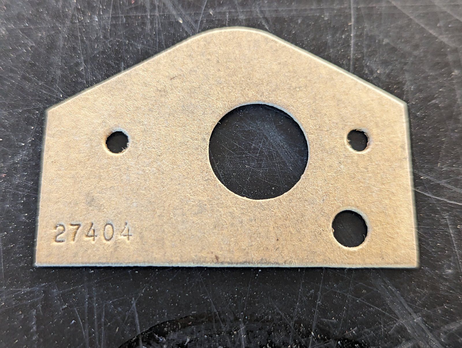 27404 BRIGGS FUEL TANK MOUNT GASKET - Ingersoll/Case Tractor Part