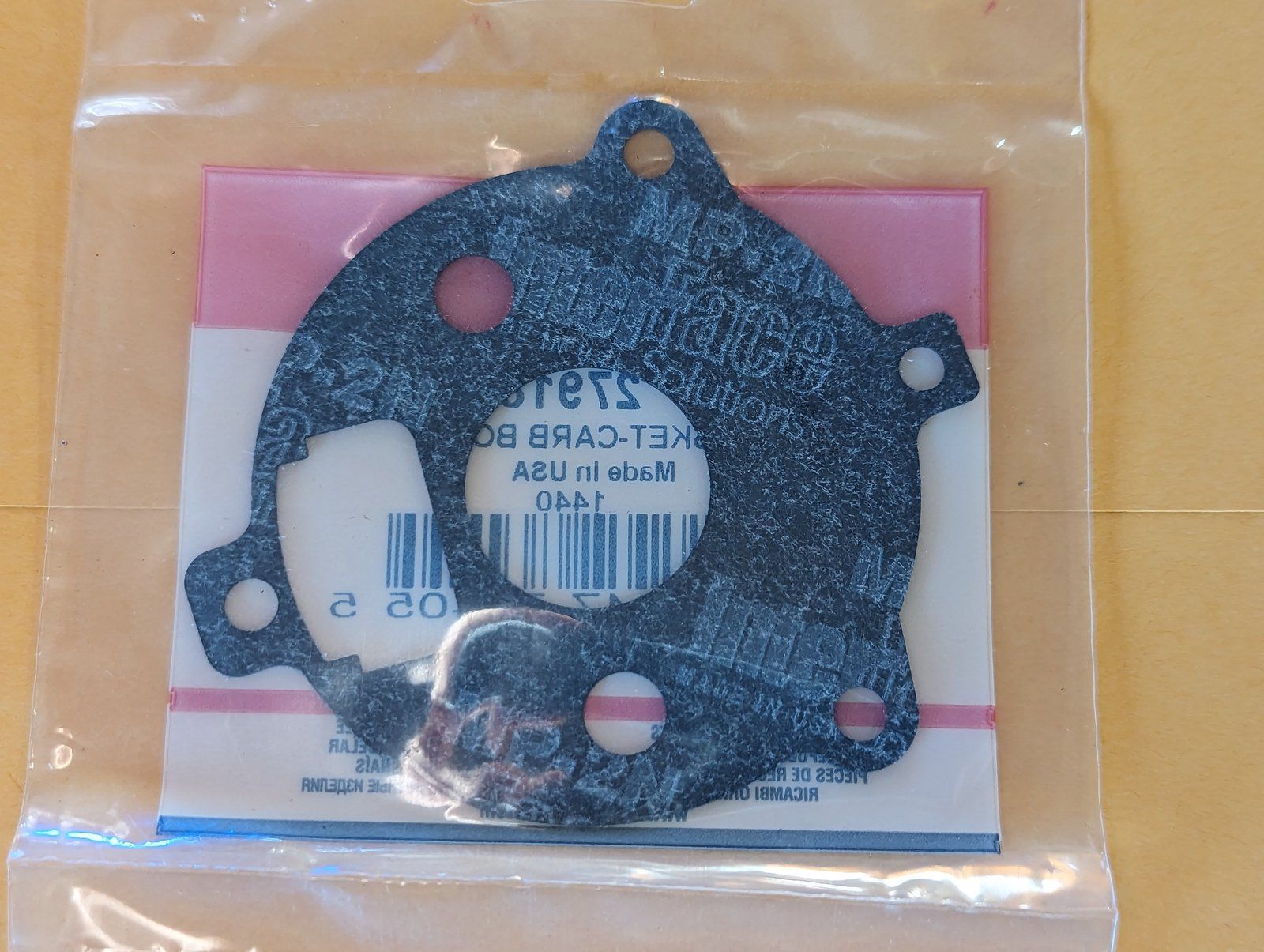 27918 BRIGGS CARB BODY GASKET - Ingersoll/Case Tractor Part