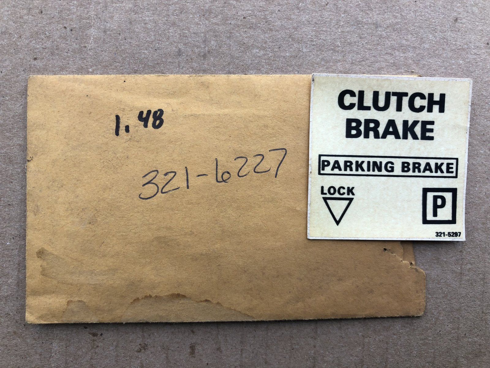 321-6227 DECAL-CLUTCH BRAKE - Ingersoll/Case Tractor Part