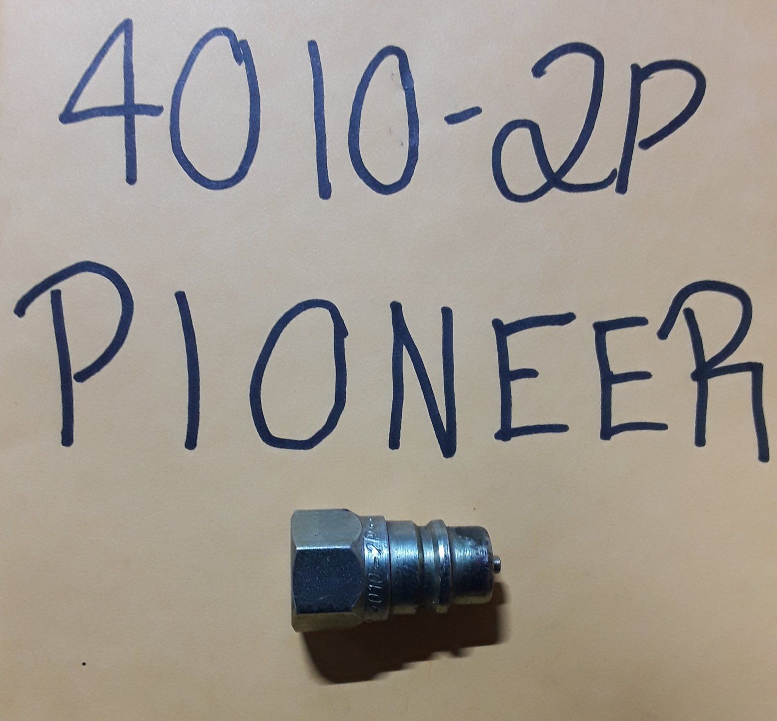 4010-2P PIONEER HYDRAULIC QUICK CONNECT HOSE COUPLING - Ingersoll/Case Tractor Part