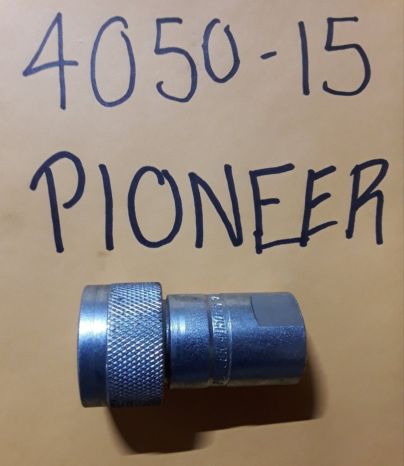 4050-15 PIONEER QUICK DISCONNECT COUPLER - Ingersoll/Case Tractor Part