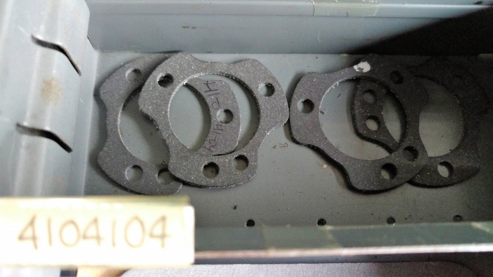 4104104 GASKET KOHLER - Ingersoll/Case Tractor Part