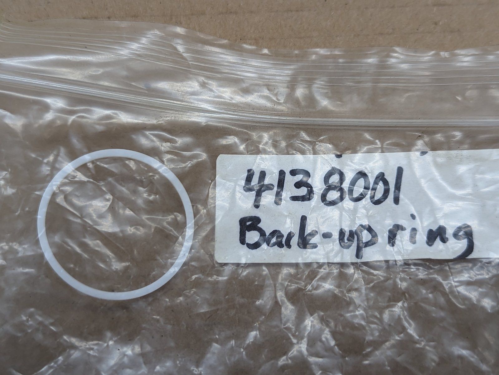 4138001 PARKER BACK UP RING - Ingersoll/Case Tractor Part