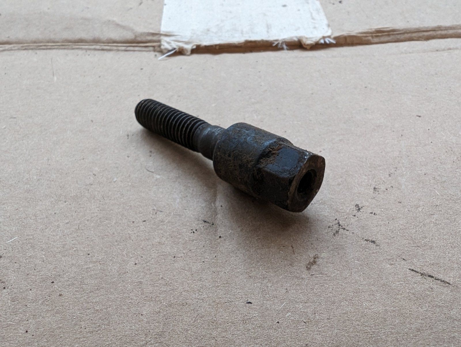 4708617S USED KOHLER SCREW SPECIAL C32901 - Ingersoll/Case Tractor Part